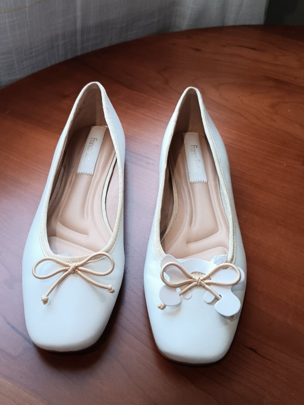 NWT White Leather Ballet Flat Grosgrain Trim Size 8 1/2 M Sarto